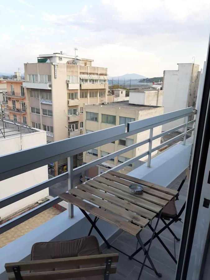 Central Mark Loft Volos Exteriör bild
